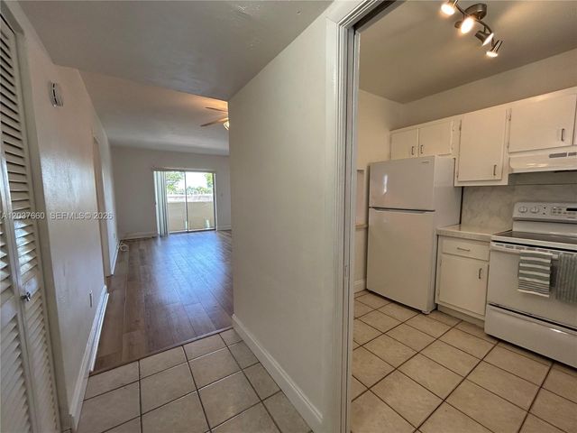 7505 SW 82nd St 320, Miami, FL 33143