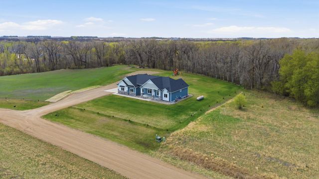19561 11th Avenue S, Hawley, MN 56549