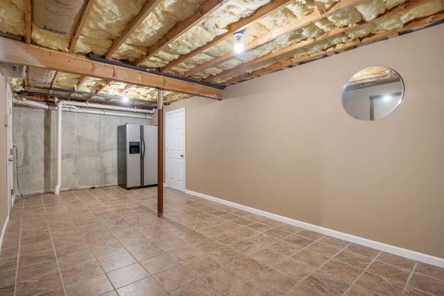212 Oak Hill Road, Barrington, NH 03825