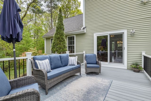 212 Oak Hill Road, Barrington, NH 03825