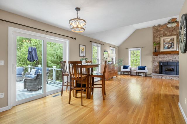 212 Oak Hill Road, Barrington, NH 03825