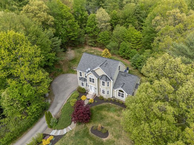 212 Oak Hill Road, Barrington, NH 03825