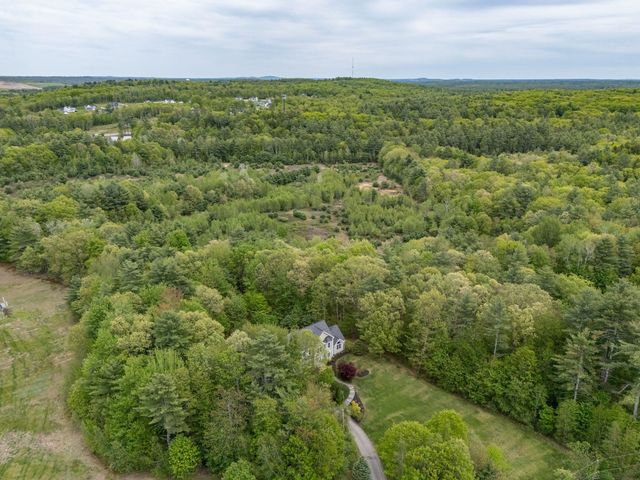 212 Oak Hill Road, Barrington, NH 03825