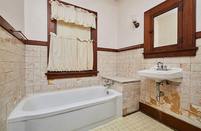 620 Locust Street, Waukee, IA 50263