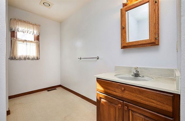 620 Locust Street, Waukee, IA 50263