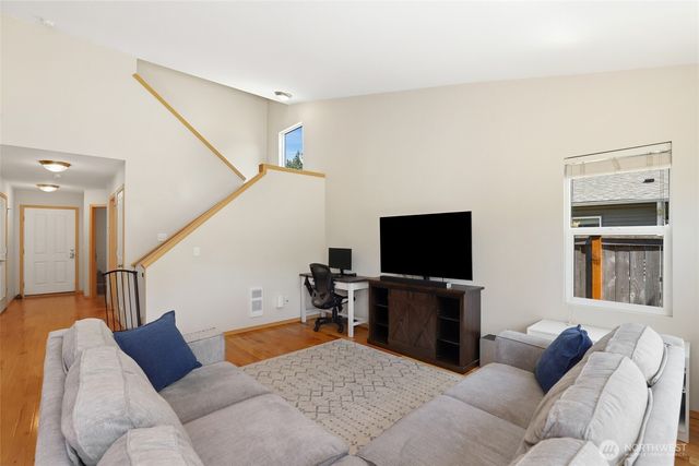 24027 SE 282nd Street, Maple Valley, WA 98038