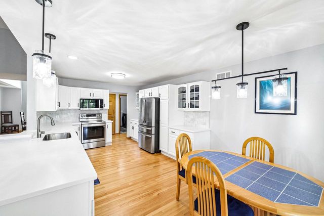 1704 Alexandria Court, Waunakee, WI 53597