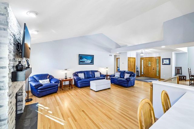 1704 Alexandria Court, Waunakee, WI 53597