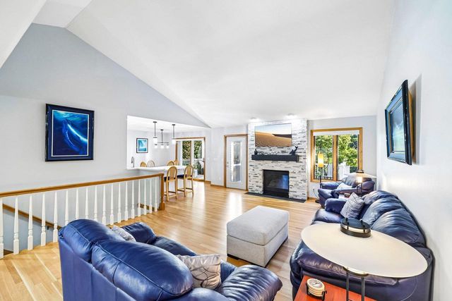 1704 Alexandria Court, Waunakee, WI 53597