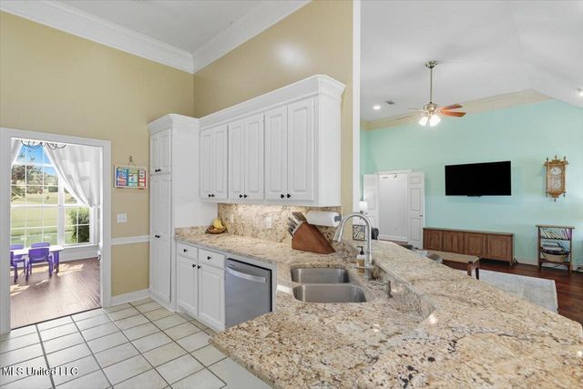 345 Avalon Way, Brandon, MS 39047
