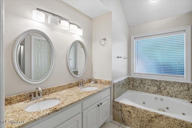 345 Avalon Way, Brandon, MS 39047