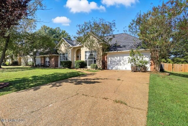 345 Avalon Way, Brandon, MS 39047
