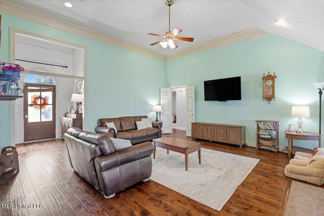 345 Avalon Way, Brandon, MS 39047