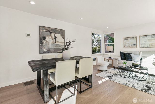 12077 75th Avenue S, Seattle, WA 98178