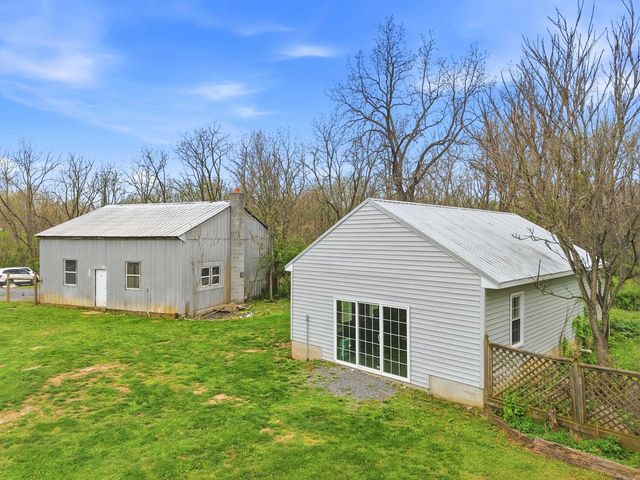 772 PINEWOODS RD, Quicksburg, VA 22847