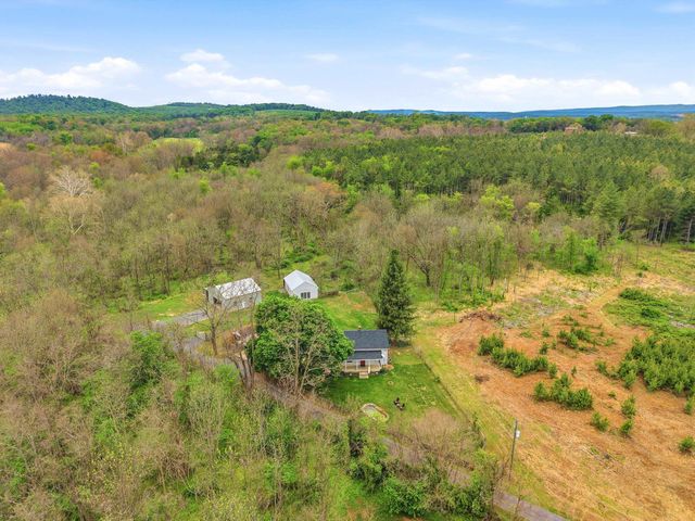 772 PINEWOODS RD, Quicksburg, VA 22847