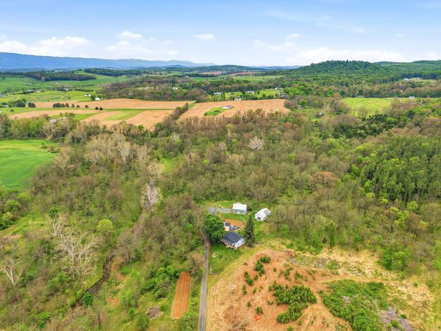 772 PINEWOODS RD, Quicksburg, VA 22847