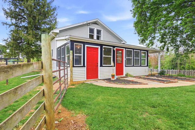 772 PINEWOODS RD, Quicksburg, VA 22847