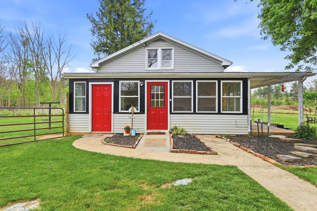 772 PINEWOODS RD, Quicksburg, VA 22847