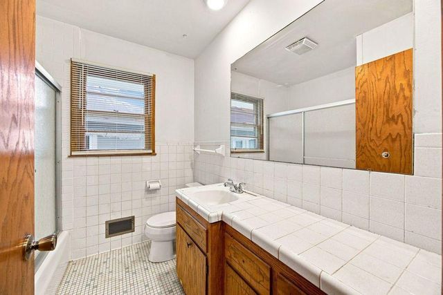 2223 Cole Avenue SE, Minneapolis, MN 55414
