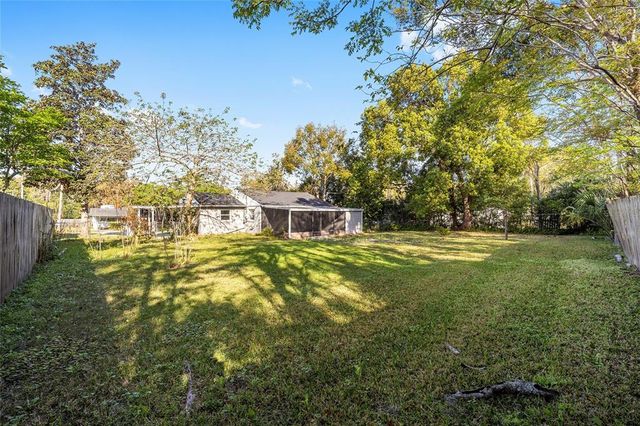 829 NE 15TH AVENUE, Ocala, FL 34470