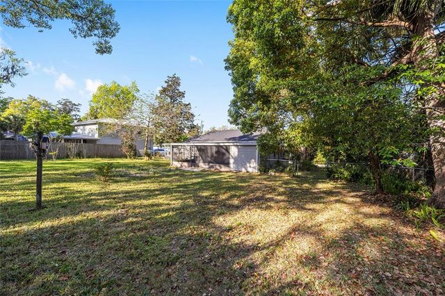 829 NE 15TH AVENUE, Ocala, FL 34470