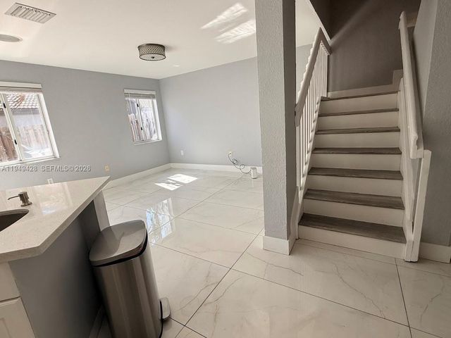 11612 NW 51st Ter 11612, Doral, FL 33178