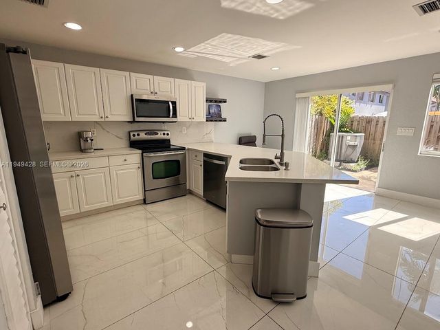 11612 NW 51st Ter 11612, Doral, FL 33178