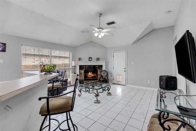 5648 Centeridge Drive, Dallas, TX 75249