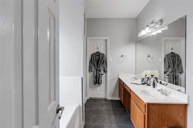 5648 Centeridge Drive, Dallas, TX 75249