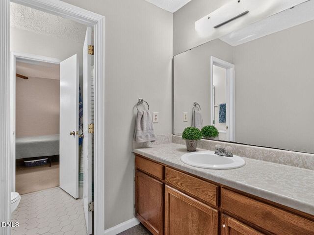 4225 The Oaks Drive, Raleigh, NC 27606