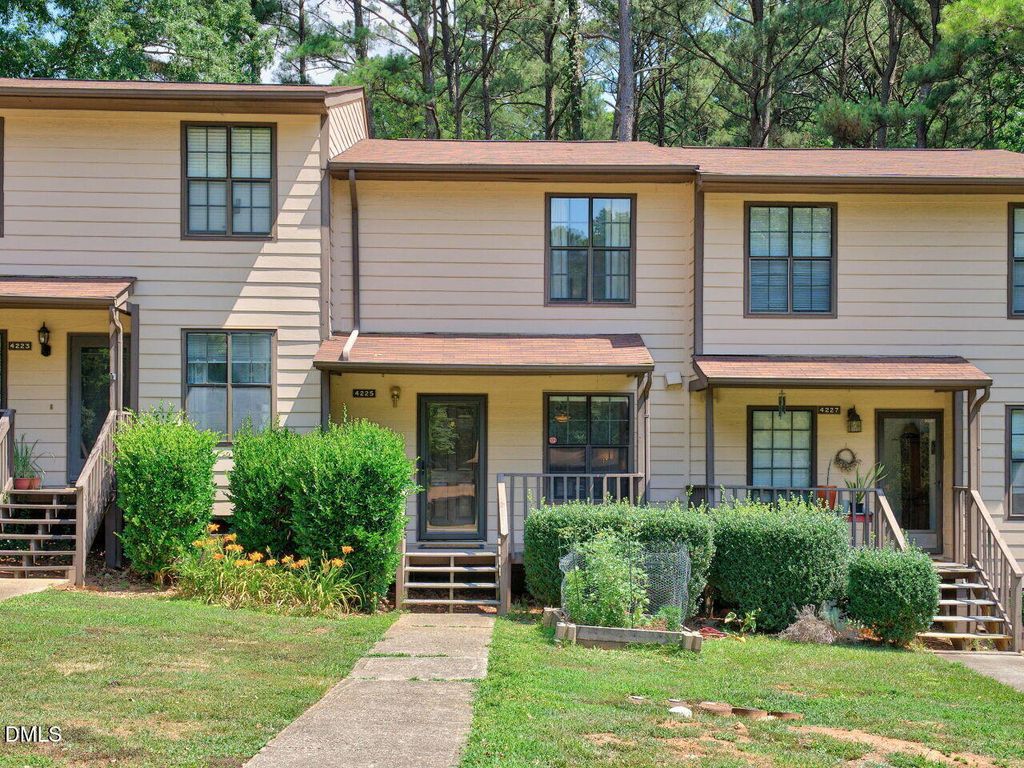 4225 The Oaks Drive, Raleigh, NC 27606