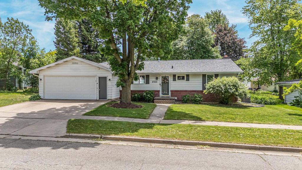 1511 W LINDBERGH STREET, Appleton, WI 54914