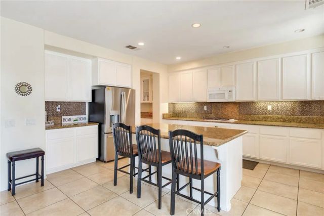 31271 Moss, Mentone, CA 92359