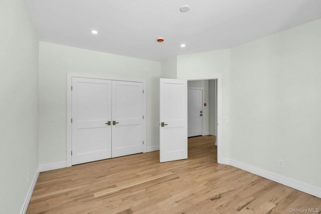 3 Carmine Court, Commack, NY 11725