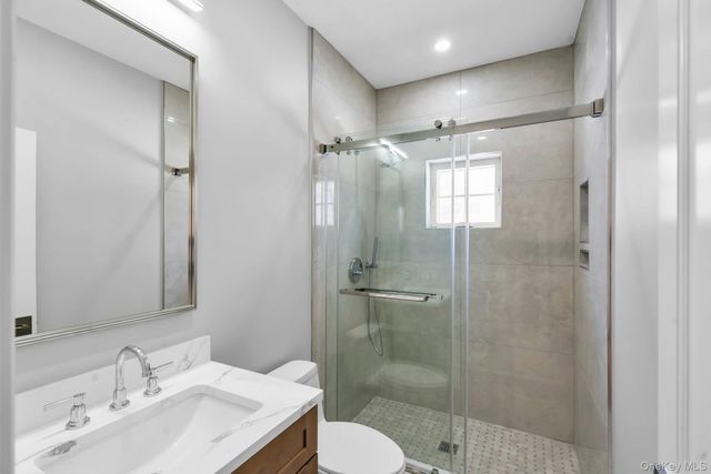 3 Carmine Court, Commack, NY 11725