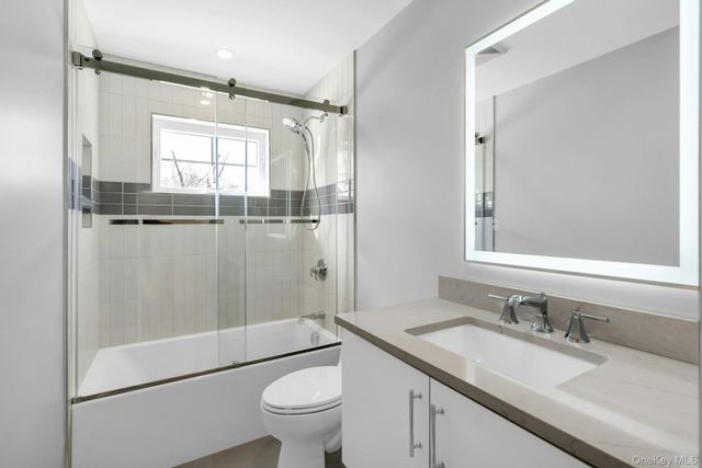 3 Carmine Court, Commack, NY 11725