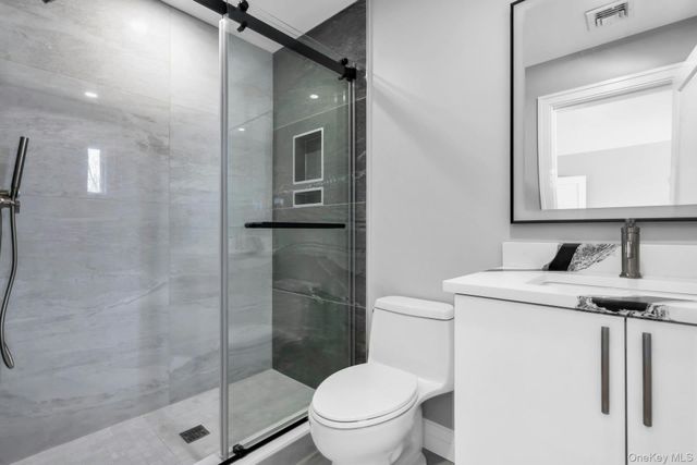 3 Carmine Court, Commack, NY 11725