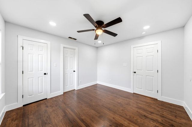 1239 Tarpley Avenue, Dallas, TX 75211