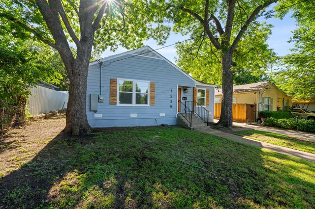 1239 Tarpley Avenue, Dallas, TX 75211