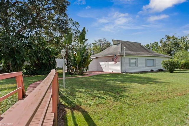 1535 Tropic TER # 1535, North Fort Myers, FL 33903