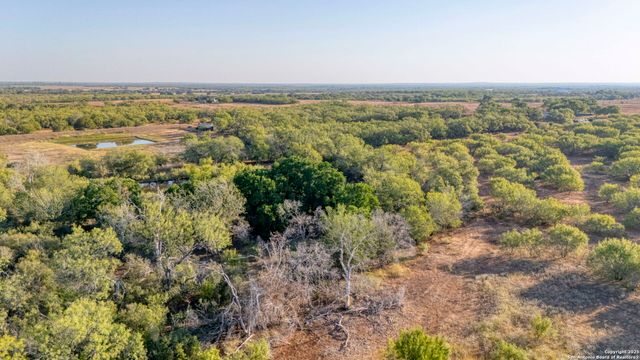 1 CR 331 E, Jourdanton, TX 78026