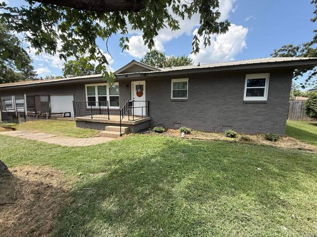 510 N 9th Street, Paragould, AR 72450