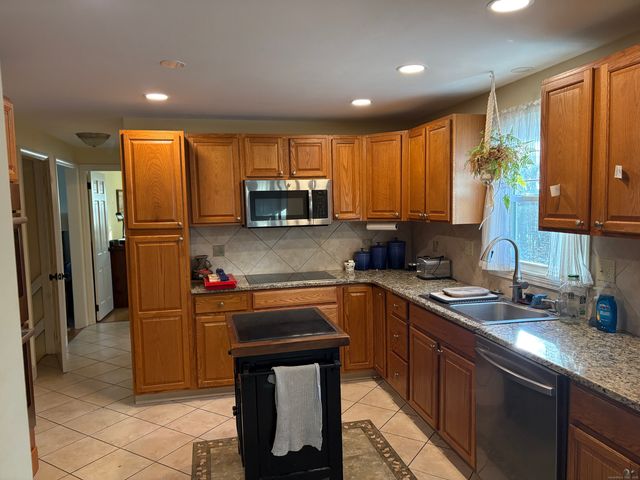 37 Dunn Hill Road, Tolland, CT 06084