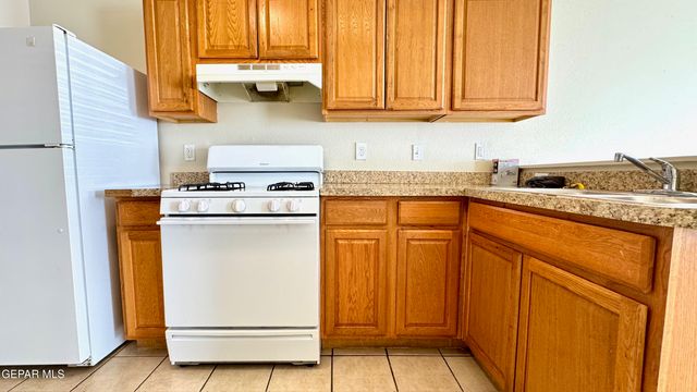 8491 Roseway Drive, El Paso, TX 79907