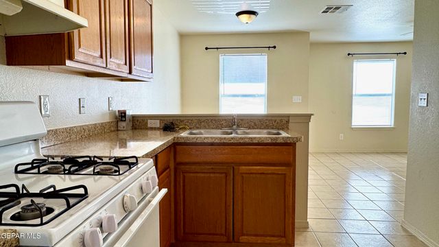 8491 Roseway Drive, El Paso, TX 79907