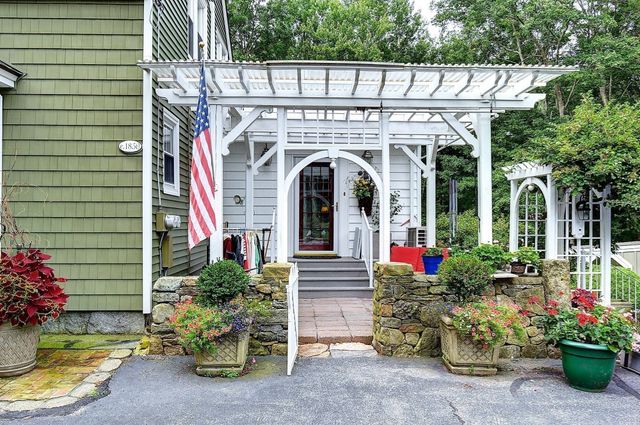 647 Main St B, Oxford, MA 01537