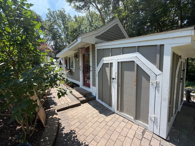 647 Main St B, Oxford, MA 01537