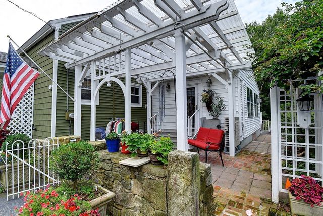 647 Main St B, Oxford, MA 01537