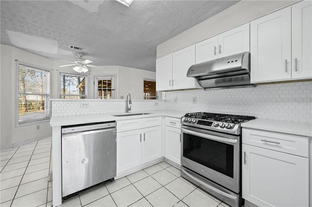 545 Sterling Pointe Court, Lawrenceville, GA 30043